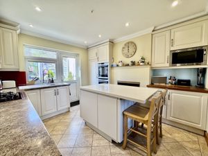 Photo 9- click for photo gallery